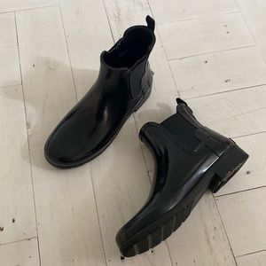 Hunter Chelsea rain boot